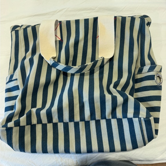 Marc Jacob’s Tote Bag - Picture 5 of 7